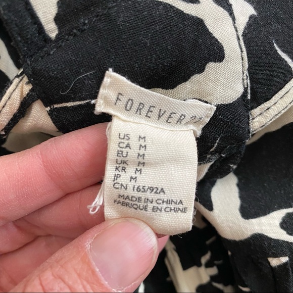 Forever 21 Black & White Bird Print Dress Size M - Picture 7 of 7